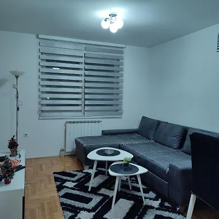 Stan Na Dan Suncica, Istocno Sarajevo Apartman *